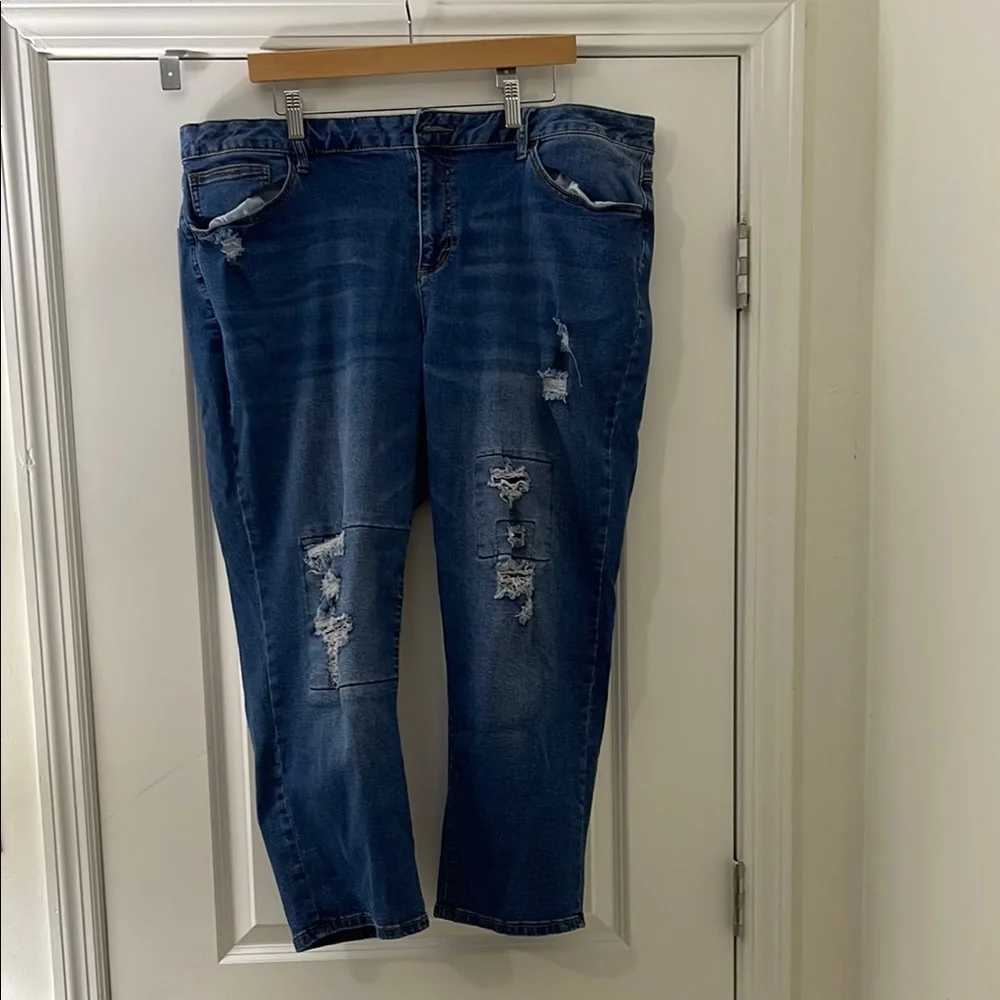 Distressed Blue Cropped Jeans - Picture 1 of 6